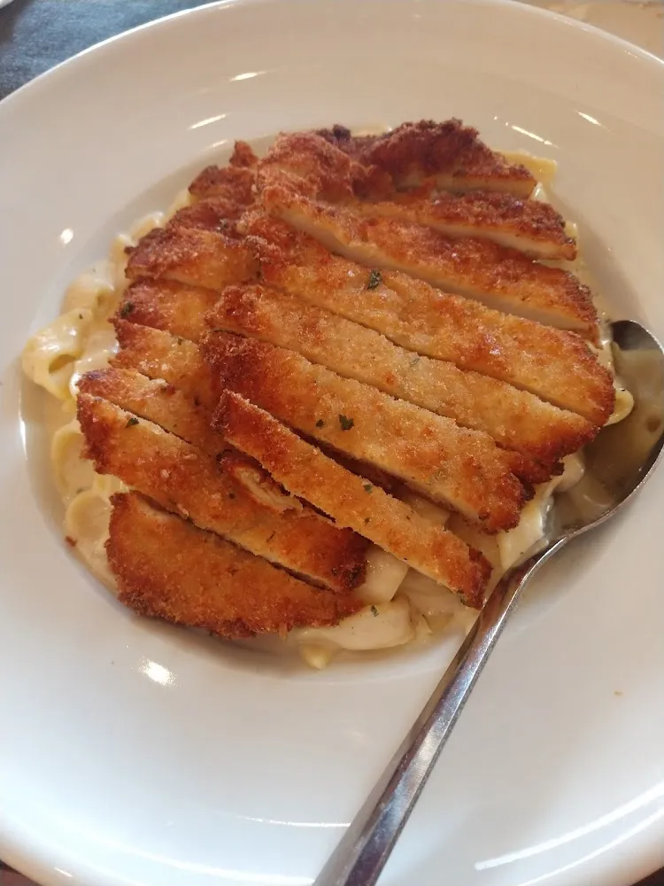 Fettuccine Fried Chicken Alfredo