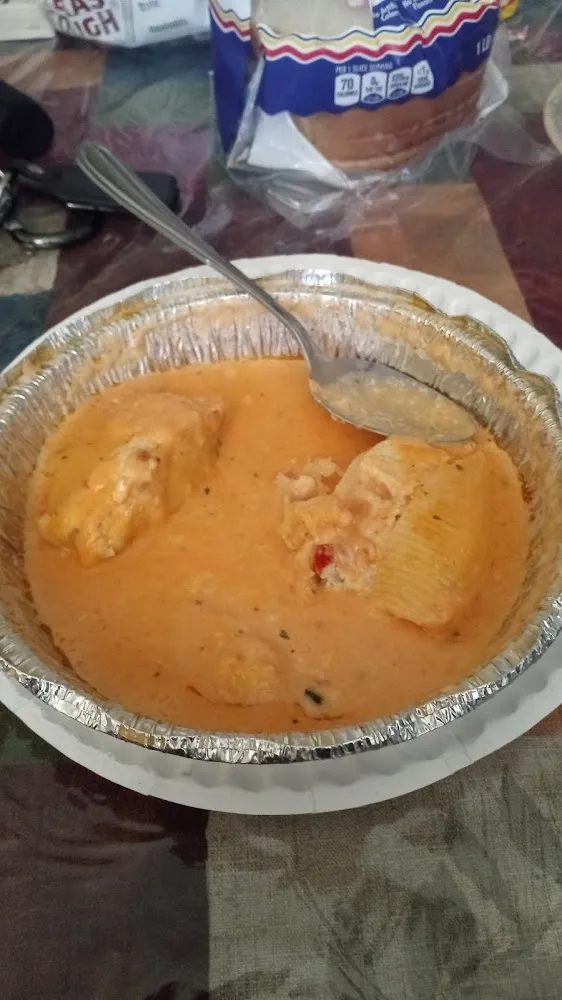 Stuffed Shells in Pink Sauce Bernaise